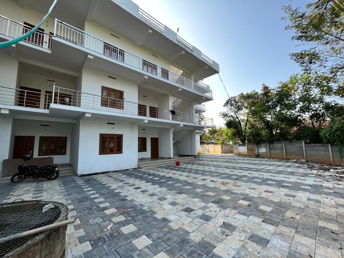 Wayanad Biriyomz Residency, Kalpatta, Low Cost Rooms And Deluxe Apartment Exterior foto